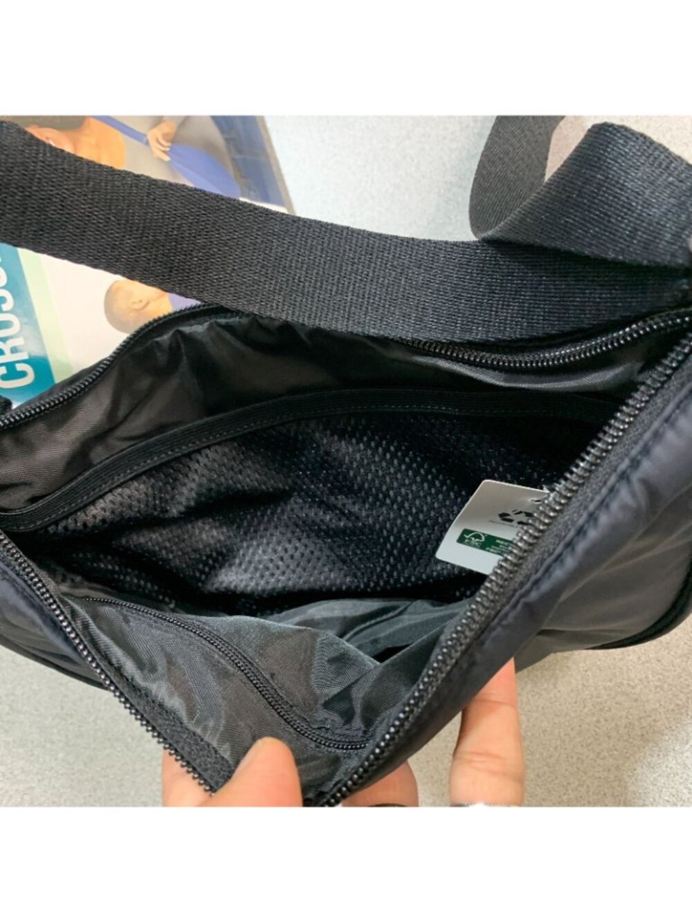 NWT 32 Degrees Fanny pack Unisex One Size Black Water-Resistant Nylon - Picture 7 of 9